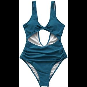 NWT Cupshe one-piece bathing suit